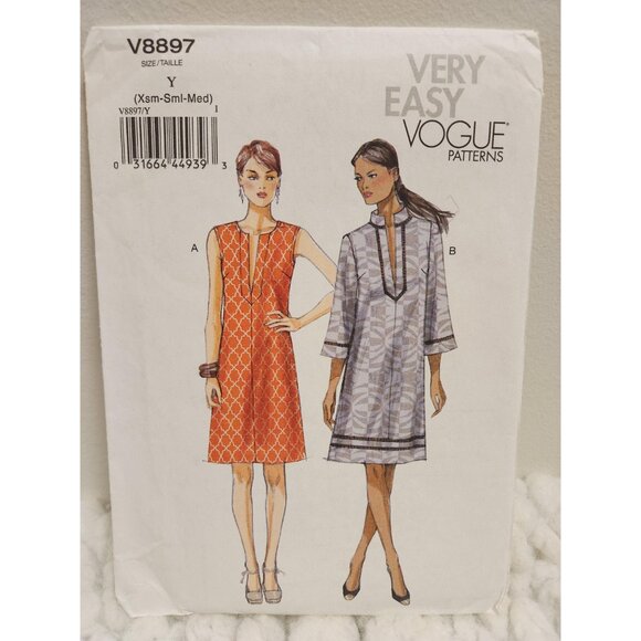 Vogue V8897 Sewing Pattern | Very Easy Loose Fit Pullover Dress - Picture 7 of 10